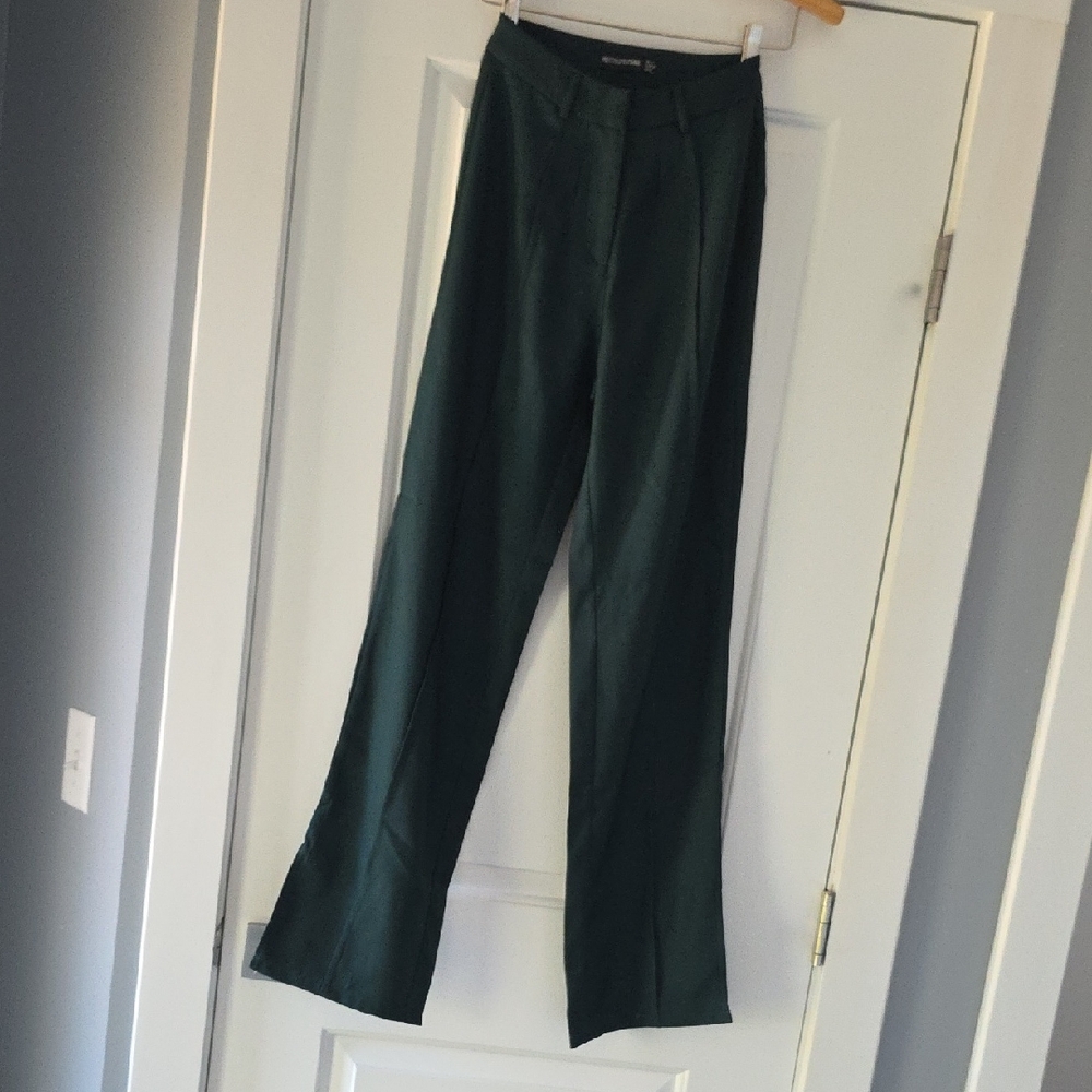 PrettyLittleThing Dark Green Wide Leg Trouser Pants!